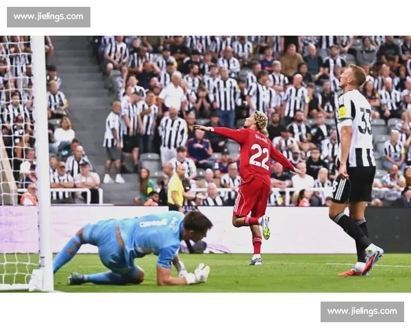 曼联 9 号位争夺战白热化!埃基蒂克成红魔利物浦切尔西三强猎物