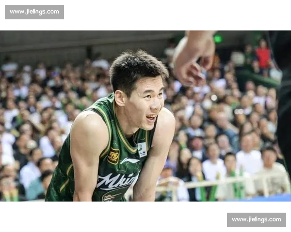 郭昊文赴美特训防守遭质疑:动作速率暴露中美差距